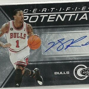 DERRICK ROSE 10-11 TOTALLY CERTIFIED POTENTIAL BLACK AUTO 1 of 1.jpg